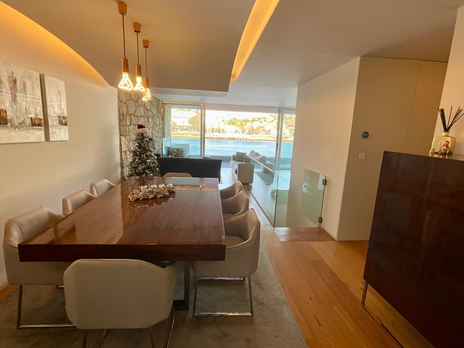 Duplex de Exceção frente ao Douro: Luxo, Conforto e Vistas Panorâmicas - Gaia