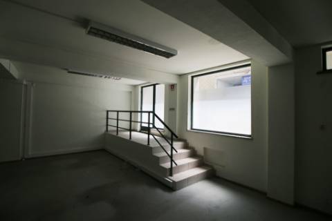 Loja com 215m2 no centro de Torres Novas