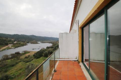 Apartamento T2 Duplex com vista Rio na Barca da Amieira - Envendos