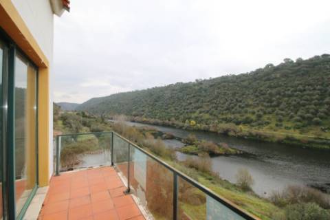 Apartamento T2 Duplex com vista Rio na Barca da Amieira - Envendos