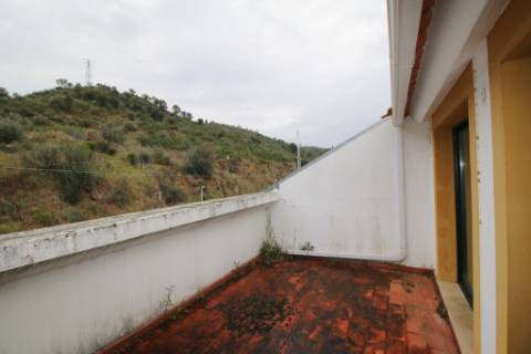 Apartamento T2 Duplex com vista Rio na Barca da Amieira - Envendos