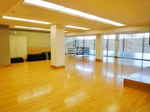 Antigo Ginásio com 7.036m2 e piscina no Porto