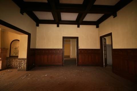 Casa Senhorial com 16 quartos e adega, em pleno coração de Alpiarça