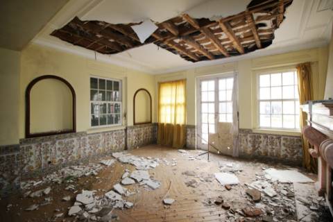 Casa Senhorial com 16 quartos e adega, em pleno coração de Alpiarça