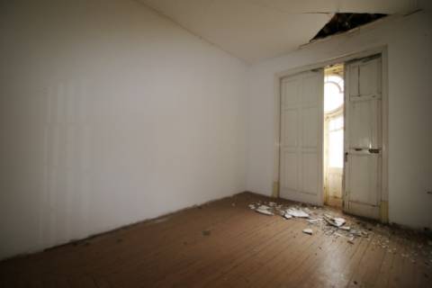 Casa Senhorial com 16 quartos e adega, em pleno coração de Alpiarça