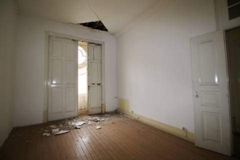 Casa Senhorial com 16 quartos e adega, em pleno coração de Alpiarça