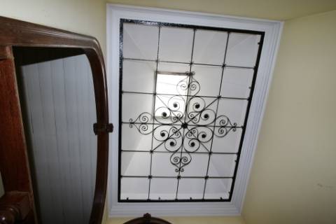 Casa Senhorial com 16 quartos e adega, em pleno coração de Alpiarça