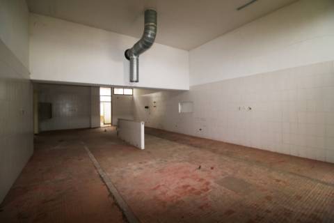 Casa Senhorial com 16 quartos e adega, em pleno coração de Alpiarça