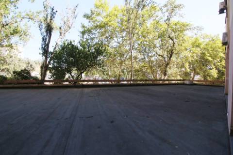 Escritório com 770m2, 2 parqueamentos duplos e uso de 2 terraços, em Entrecampos - Lisboa