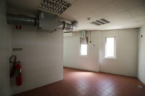 Escritório com 770m2, 2 parqueamentos duplos e uso de 2 terraços, em Entrecampos - Lisboa