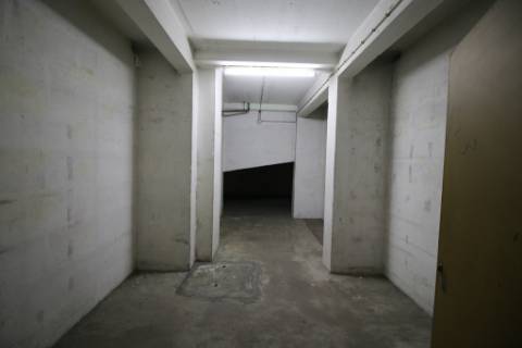 Escritório com 770m2, 2 parqueamentos duplos e uso de 2 terraços, em Entrecampos - Lisboa