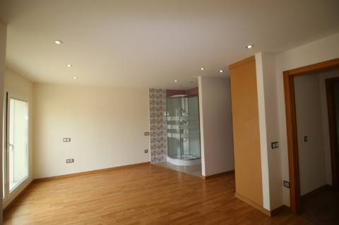 Excelente Moradia T7 de 2 pisos em Bidoeira de Cima - Leiria