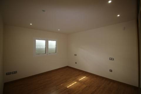 Excelente Moradia T7 de 2 pisos em Bidoeira de Cima - Leiria