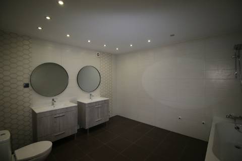 Excelente Moradia T7 de 2 pisos em Bidoeira de Cima - Leiria