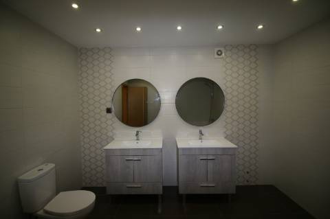 Excelente Moradia T7 de 2 pisos em Bidoeira de Cima - Leiria