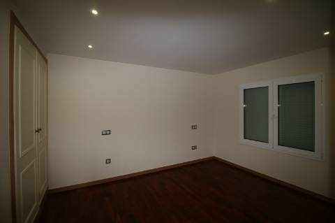 Excelente Moradia T7 de 2 pisos em Bidoeira de Cima - Leiria