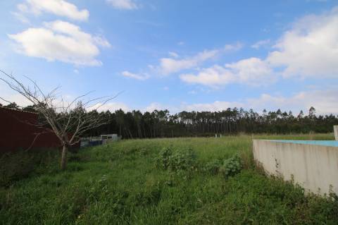 Excelente Moradia T7 de 2 pisos em Bidoeira de Cima - Leiria