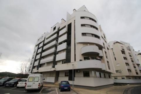 Apartamento T3 equipado e com arrecadação em S. Domingos - Santarém