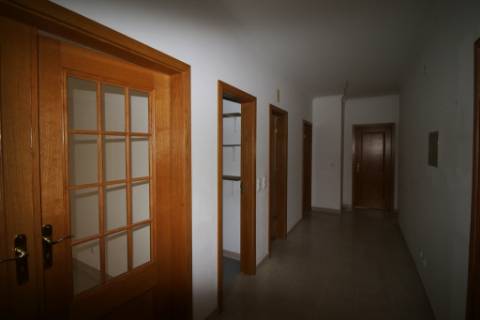 Apartamento T3 com arrecadação em S. Domingos - Santarém