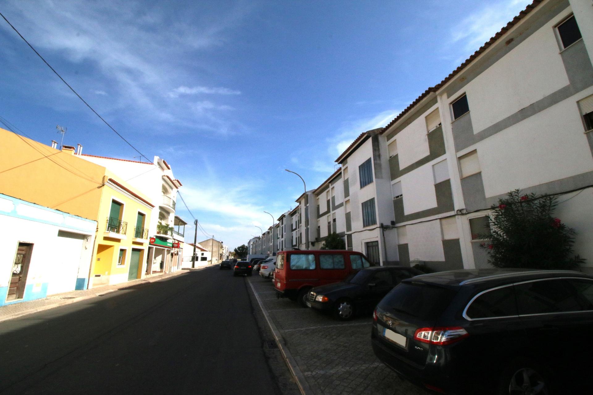 Apartamento T2 OCUPADO no centro de Almeirim