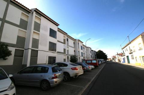 Apartamento T2 OCUPADO no centro de Almeirim