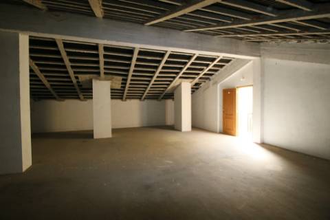 Apartamento T3 com parqueamento e arrecadação em Santarém