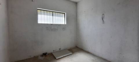 Apartamento T2 com parqueamento e arrecadação em Santarém