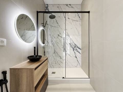 Apartamento T3 RENOVADO na Avenida Almirante Reis - Lisboa