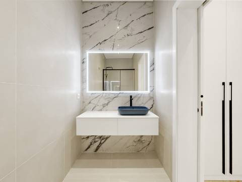 Apartamento T3 RENOVADO na Avenida Almirante Reis - Lisboa