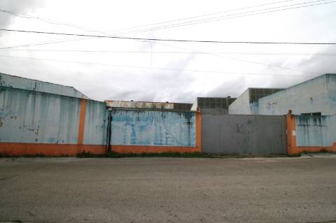 Armazém com 2.134m2 a necessitar de licenciamento - Alcanena