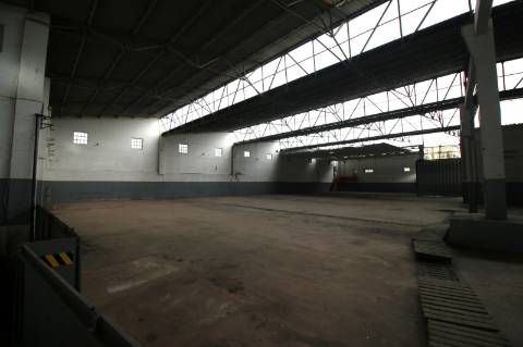 Armazém com 2.134m2 a necessitar de licenciamento - Alcanena