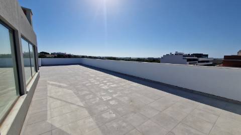 Penthouse de Luxo com Terraço e Vista para Tavira
