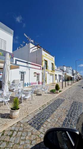 Apartamento moderno T1 em Cabanas Tavira com suíte e garagem
