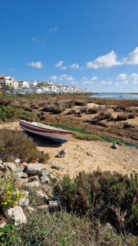 Apartamento moderno T1 em Cabanas Tavira com suíte e garagem
