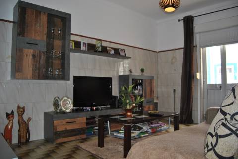 Moradia típica T3 com Terraço e Vista Mar em Cabanas de Tavira