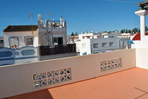 Moradia típica T3 com Terraço e Vista Mar em Cabanas de Tavira