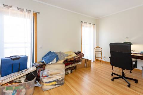 Apartamento T3 em Olhão com vistas incríveis e piscina comum