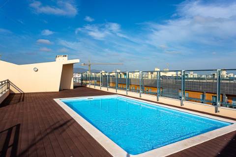 Apartamento T3 em Olhão com vistas incríveis e piscina comum