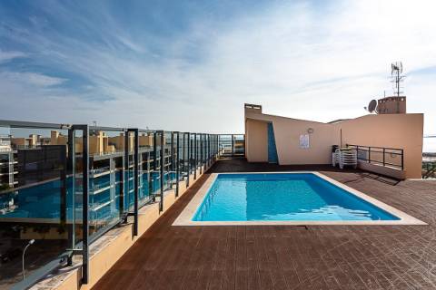 Apartamento T3 em Olhão com vistas incríveis e piscina comum