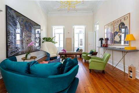 Moradia com lofts independentes, no centro de Tavira