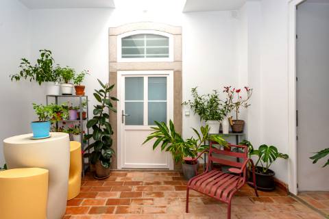 Moradia com lofts independentes, no centro de Tavira