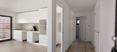 T2 com varanda, garagem dupla e acabamentos modernos em Cabanas de Tavira