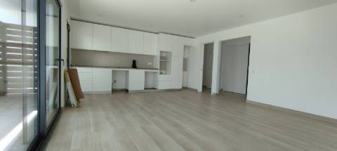 T2 com varanda, garagem dupla e acabamentos modernos em Cabanas de Tavira