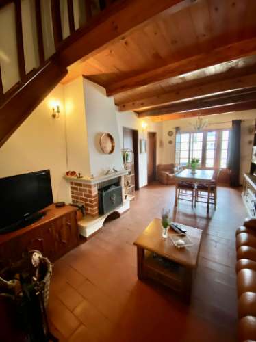 Moradia térrea T3 com terreno, privacidade e charme rústico, perto da Luz de Tavira