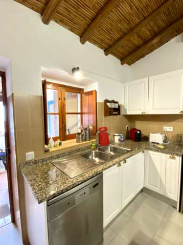 Moradia térrea T3 com terreno, privacidade e charme rústico, perto da Luz de Tavira