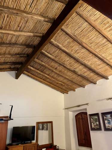 Moradia térrea T3 com terreno, privacidade e charme rústico, perto da Luz de Tavira