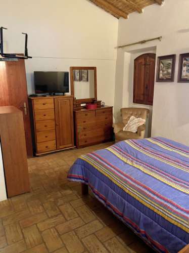 Moradia térrea T3 com terreno, privacidade e charme rústico, perto da Luz de Tavira