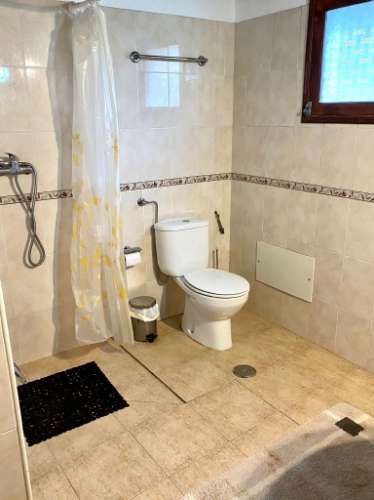 Moradia térrea T3 com terreno, privacidade e charme rústico, perto da Luz de Tavira