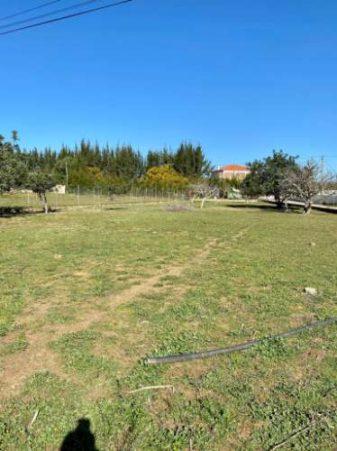 Moradia térrea T3 com terreno, privacidade e charme rústico, perto da Luz de Tavira