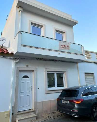 Moradia T2 em Cabanas de Tavira com grande terraço